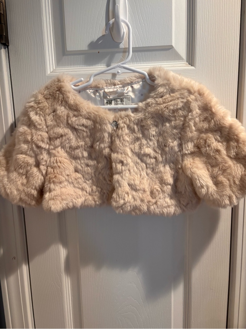 H&M Girls Faux Fur Cape Shrug in Beige Blush Size 6-8 years